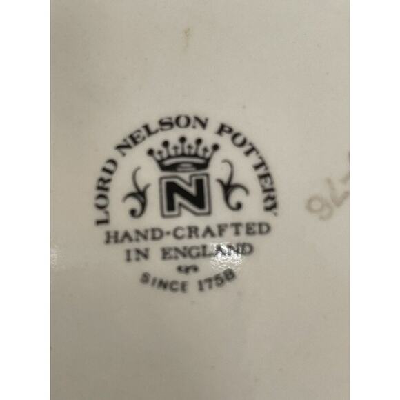 Vintage Lord Nelson Hand Crafted Pottery Coffee Canister - Picture 9 of 9